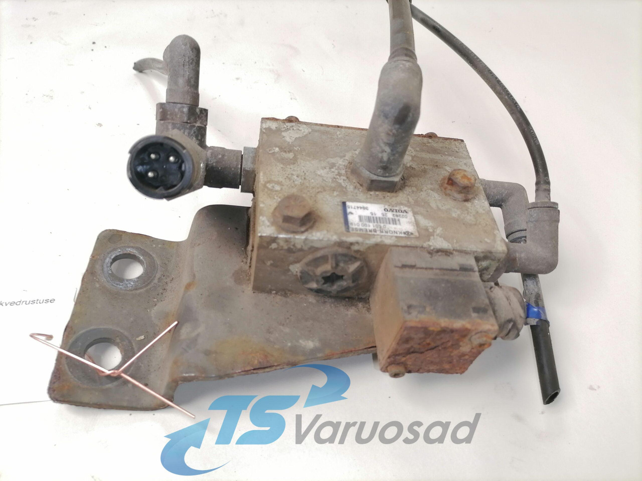 Volvo Air suspension control valve, ECAS 3944715 - Brake valve for Truck: picture 3 Volvo Air suspension control valve, ECAS 3944715 - Brake valve for Truck: picture 3