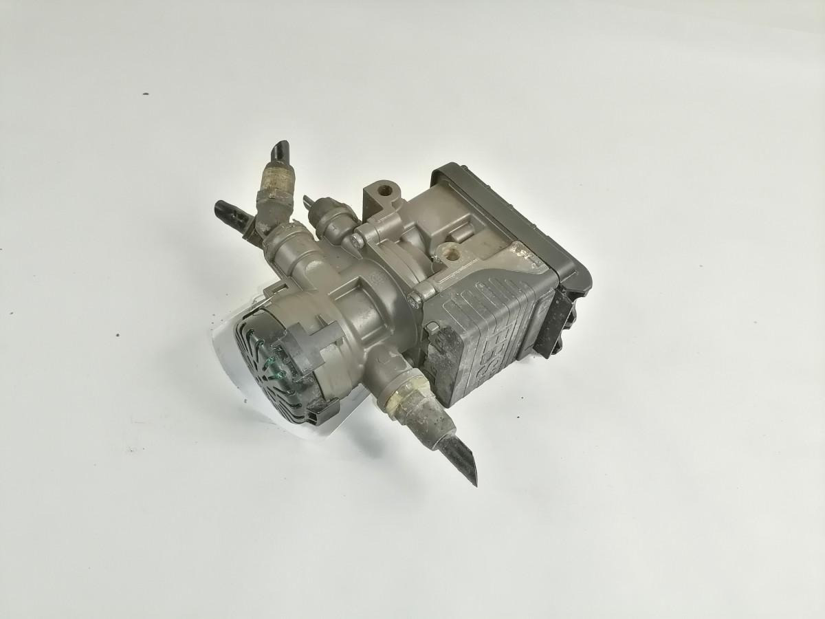 Volvo EBS brake valve K102311 - Brake valve for Truck: picture 3 Volvo EBS brake valve K102311 - Brake valve for Truck: picture 3