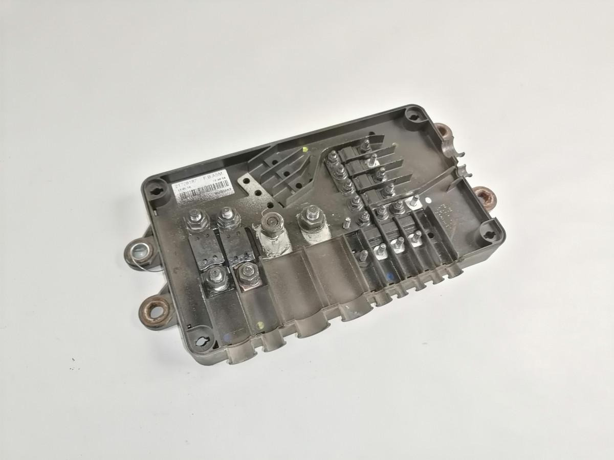 Volvo Fuse box 21728187 - Fuse for Truck: picture 3 Volvo Fuse box 21728187 - Fuse for Truck: picture 3