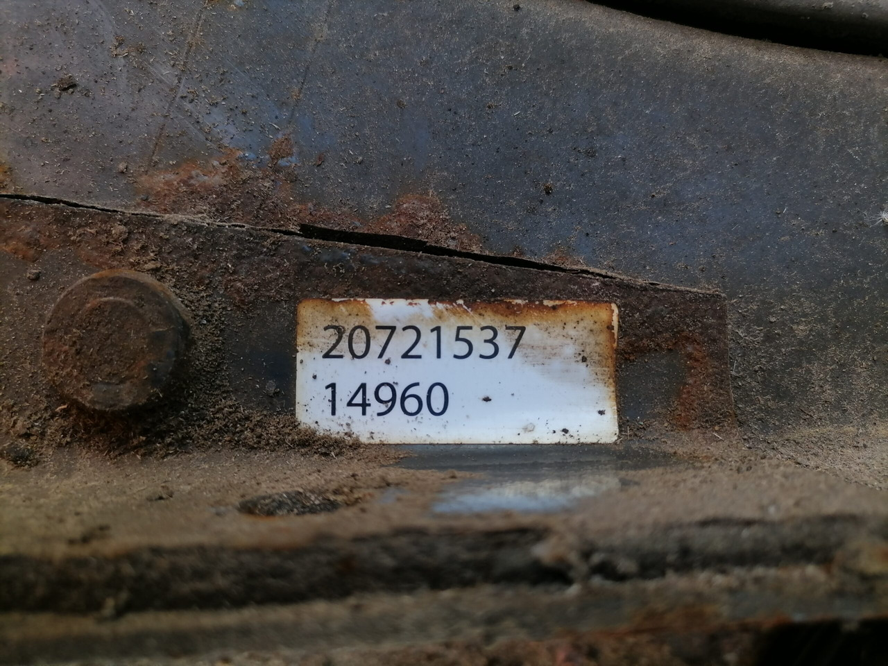 Volvo Kütusepaagi kandur, Volvo 20721537 - Fuel tank for Truck: picture 4 Volvo Kütusepaagi kandur, Volvo 20721537 - Fuel tank for Truck: picture 4