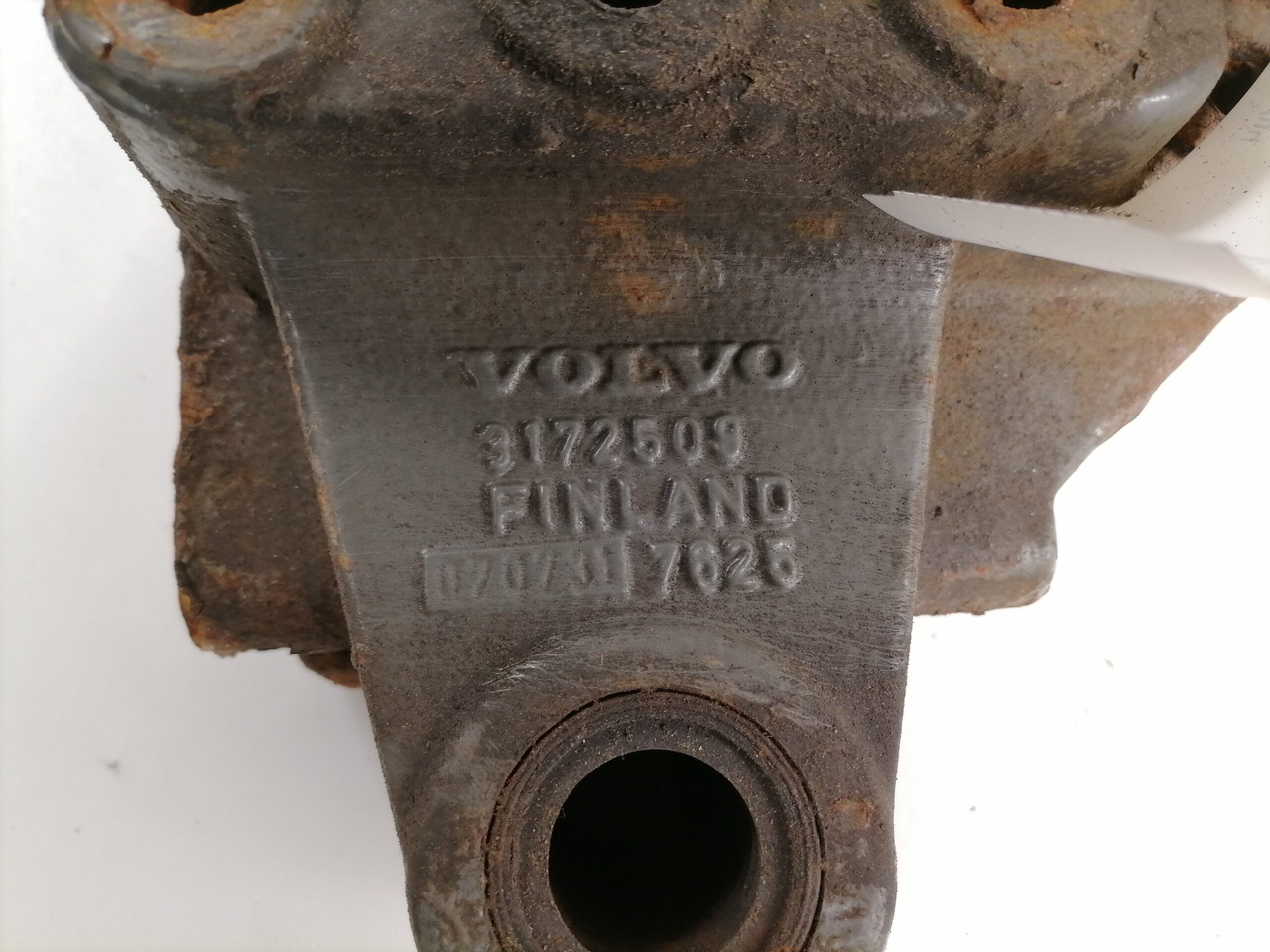 Volvo Leaf spring bracket 3172509 - Suspension for Truck: picture 3 Volvo Leaf spring bracket 3172509 - Suspension for Truck: picture 3