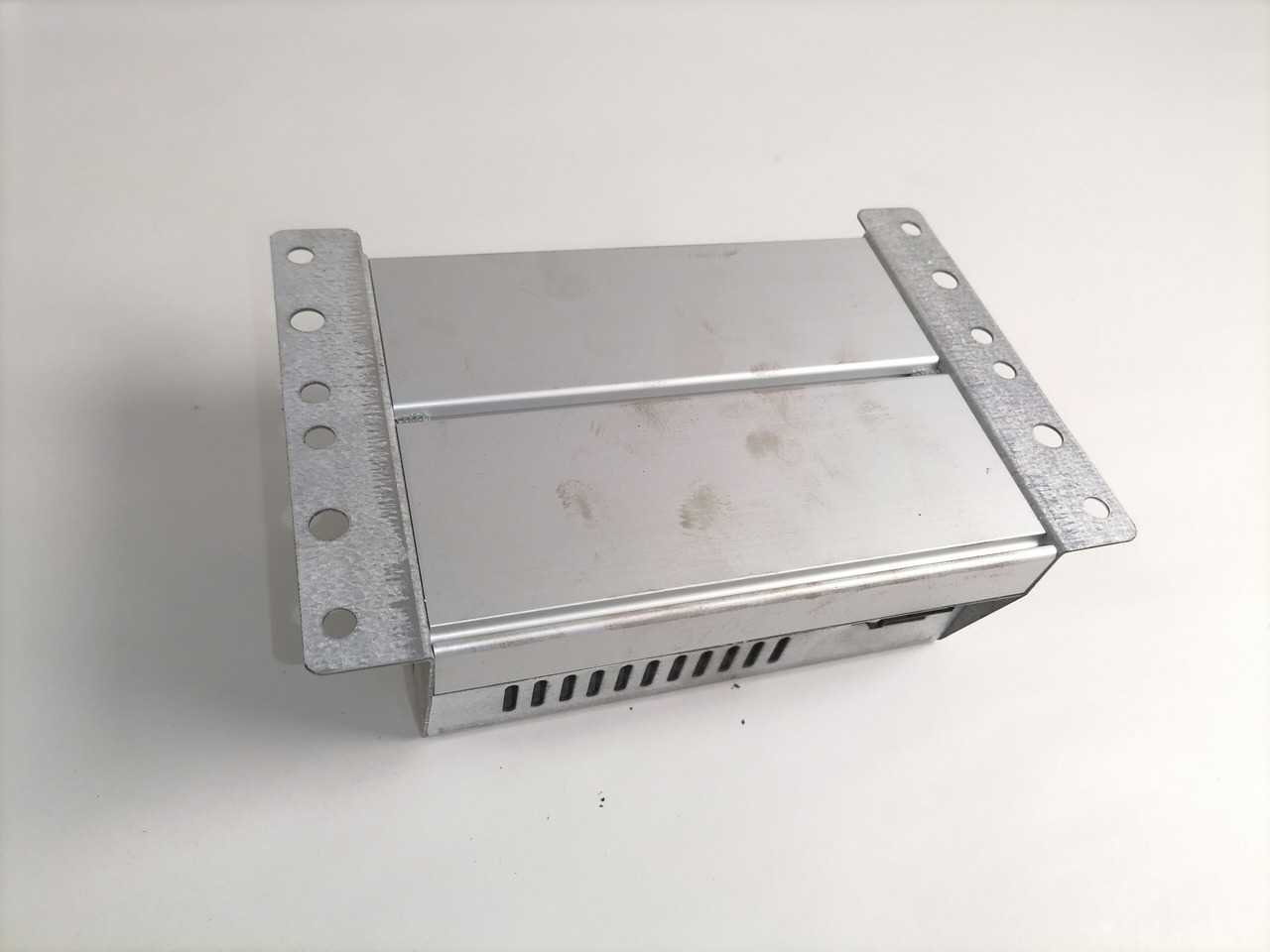 Volvo Radio Memory Backup 20455097 - ECU for Truck: picture 5 Volvo Radio Memory Backup 20455097 - ECU for Truck: picture 5