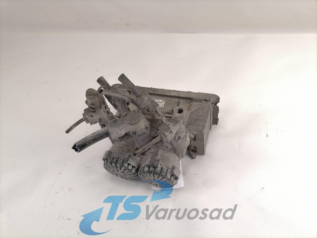 Volvo Rear axel brake pressure control valve 22225552 - Brake valve for Truck: picture 1 Volvo Rear axel brake pressure control valve 22225552 - Brake valve for Truck: picture 1