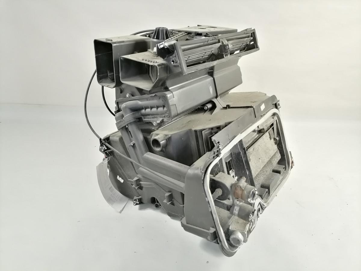 Volvo Salongi radiaatorite korpus, komplektne 7420894090 - Universal part for Truck: picture 4 Volvo Salongi radiaatorite korpus, komplektne 7420894090 - Universal part for Truck: picture 4