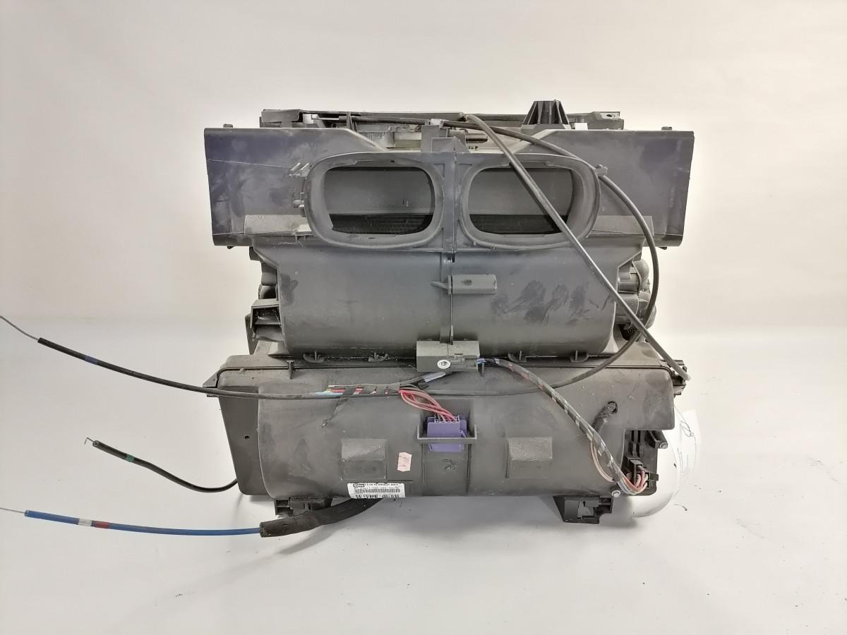 Volvo Salongi radiaatorite korpus, komplektne 7420894090 - Universal part for Truck: picture 3 Volvo Salongi radiaatorite korpus, komplektne 7420894090 - Universal part for Truck: picture 3