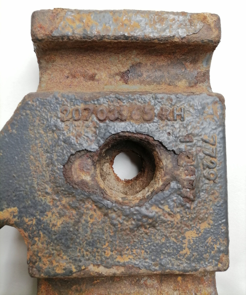 Volvo Shock absorber mounting 20703965 - Suspension for Truck: picture 3 Volvo Shock absorber mounting 20703965 - Suspension for Truck: picture 3