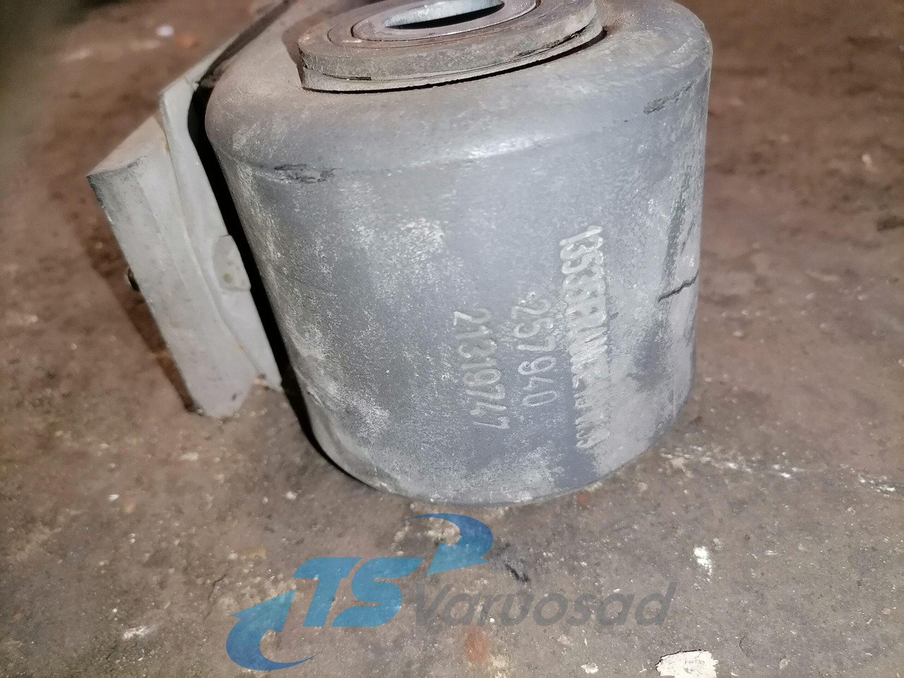 Volvo Spring 257940 - Steel suspension for Truck: picture 4 Volvo Spring 257940 - Steel suspension for Truck: picture 4