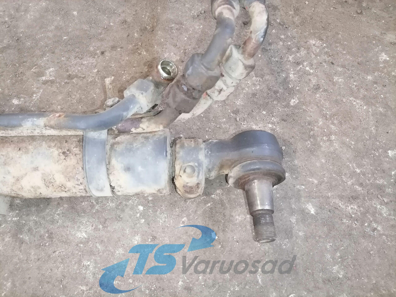 Volvo Steerind sylinder 3987647 - Steering for Truck: picture 3 Volvo Steerind sylinder 3987647 - Steering for Truck: picture 3