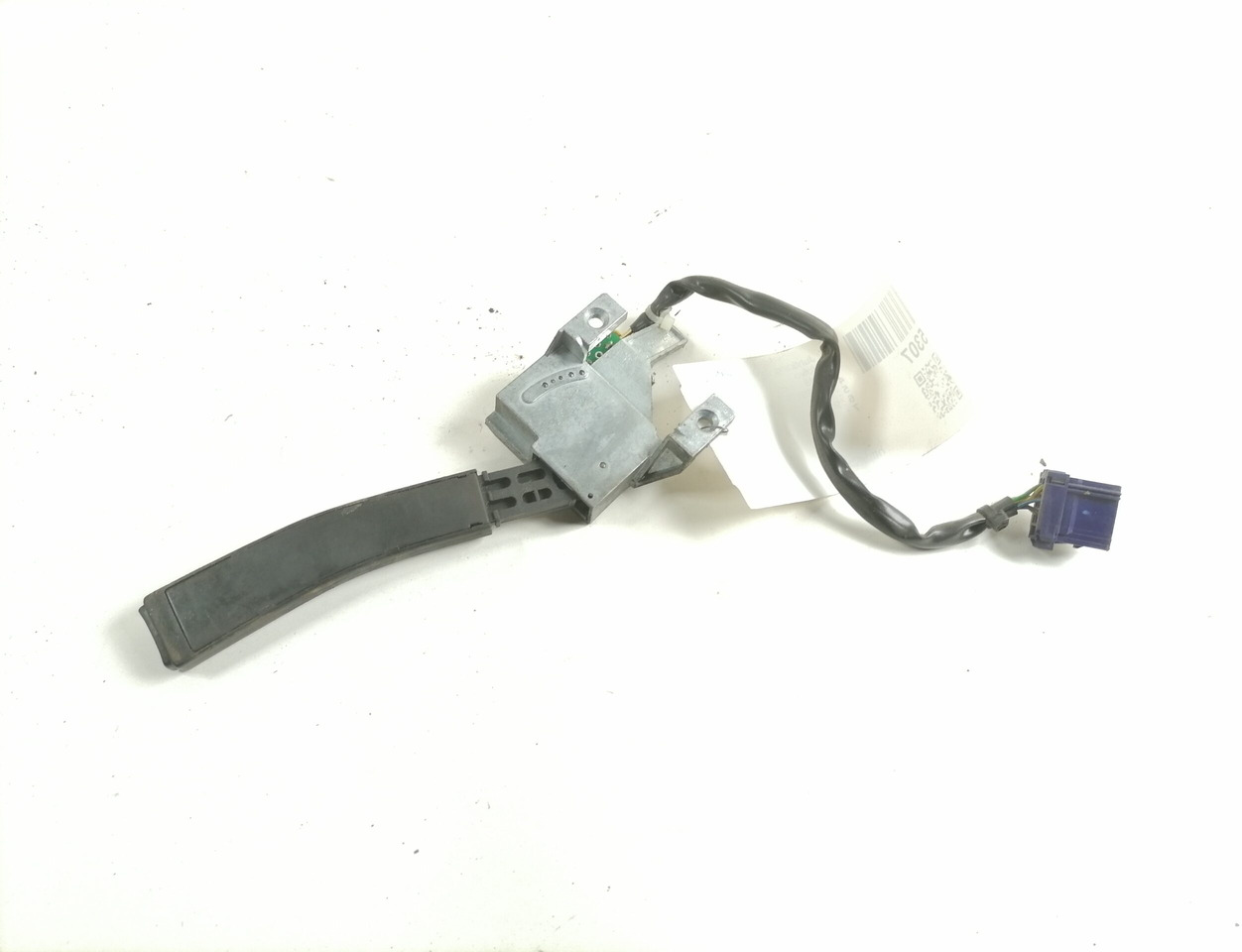 Volvo Switch, exhaust brake 20399175 - Electrical system for Truck: picture 3 Volvo Switch, exhaust brake 20399175 - Electrical system for Truck: picture 3