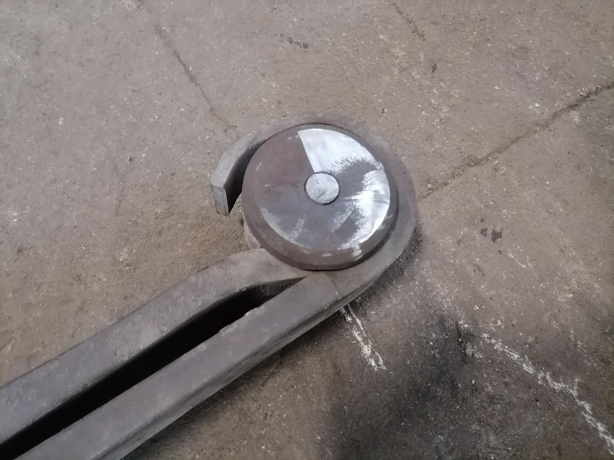 Volvo Vedrupakk, vasak 20725283 - Steel suspension for Truck: picture 4 Volvo Vedrupakk, vasak 20725283 - Steel suspension for Truck: picture 4