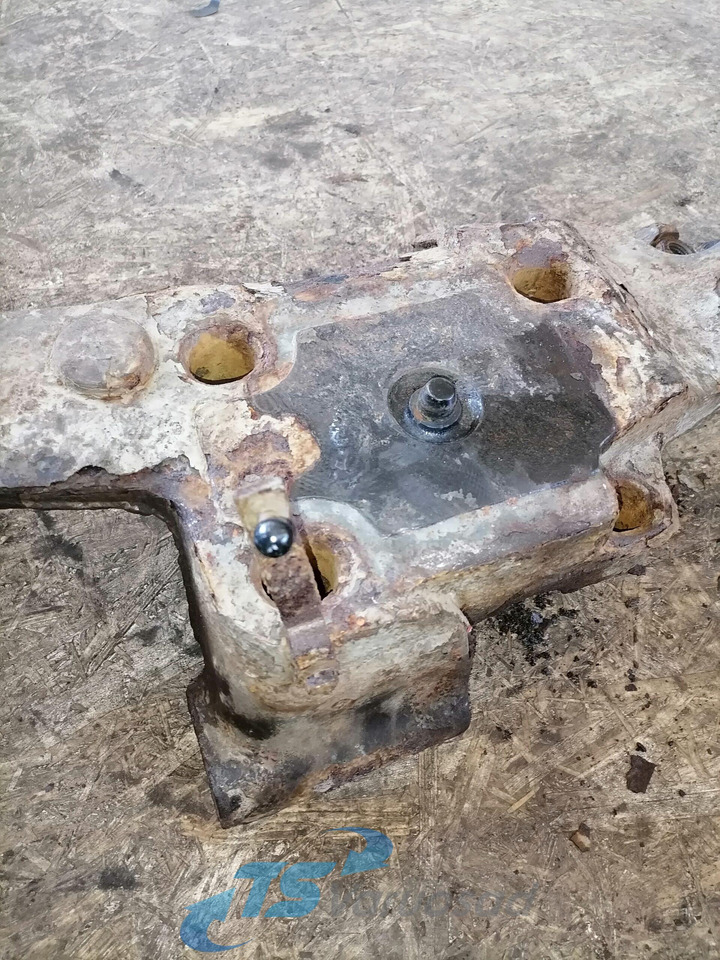 Volvo Volvo drive axle / axle mounting / airbag carrier 20428752 - Axle and parts for Truck: picture 5 Volvo Volvo drive axle / axle mounting / airbag carrier 20428752 - Axle and parts for Truck: picture 5