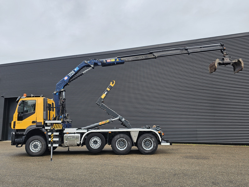 Iveco TRAKKER 380 8X6 / EURO 6 / CRANE + HOOKLIFT - Hook lift truck, Crane truck: picture 3 Iveco TRAKKER 380 8X6 / EURO 6 / CRANE + HOOKLIFT - Hook lift truck, Crane truck: picture 3