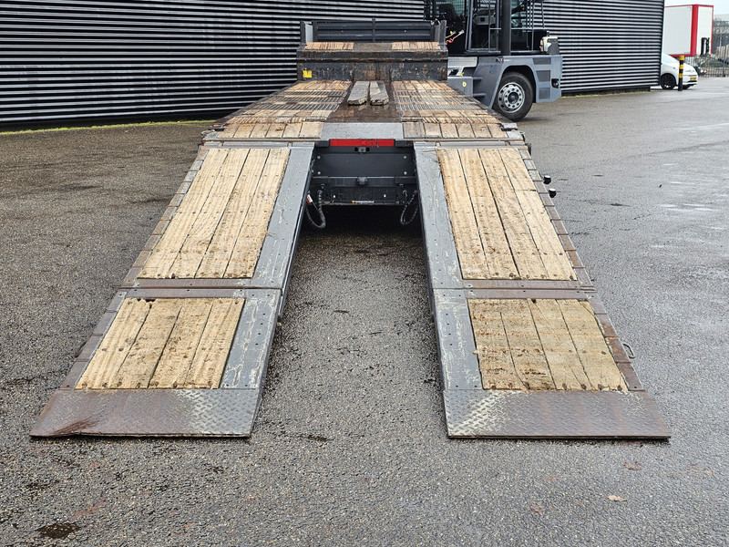Kässbohrer LB3E / 3 AXLE / HYDRAULIC RAMP / LIFT AXLE - Low loader semi-trailer: picture 4 Kässbohrer LB3E / 3 AXLE / HYDRAULIC RAMP / LIFT AXLE - Low loader semi-trailer: picture 4