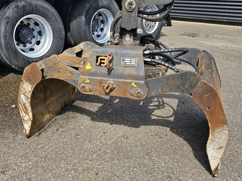 MAN TGS 35.400 / 8x4-4 / CONTAINER SYSTEM / PALFINGER Z CRANE - Cable system truck, Crane truck: picture 3 MAN TGS 35.400 / 8x4-4 / CONTAINER SYSTEM / PALFINGER Z CRANE - Cable system truck, Crane truck: picture 3