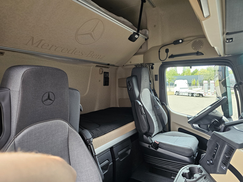 Tractor unit Mercedes-Benz ACTROS 2548 6X2/4 / PTO / GIGASPACE: picture 12 Tractor unit Mercedes-Benz ACTROS 2548 6X2/4 / PTO / GIGASPACE: picture 12