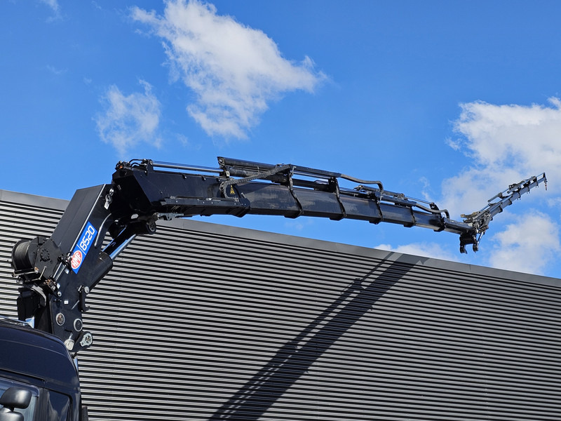 Scania R490 / 8x2 / HMF 85 TM CRANE / WINCH / JIB - Tractor unit: picture 2 Scania R490 / 8x2 / HMF 85 TM CRANE / WINCH / JIB - Tractor unit: picture 2