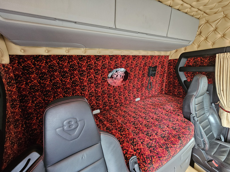 Tractor unit Scania R580 V8 XT / 6x2 BOOGIE / RETARDER / HYDRAULIC / 80T: picture 20 Tractor unit Scania R580 V8 XT / 6x2 BOOGIE / RETARDER / HYDRAULIC / 80T: picture 20