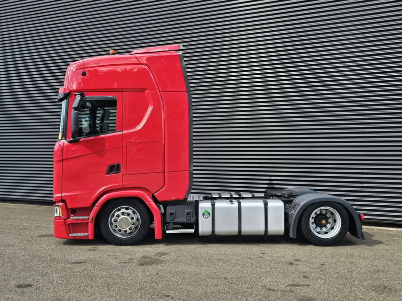 Scania S500 / MEGA / 4X2 / LOWDECK / PARKING-COOLER / RETARDER - Tractor unit: picture 4 Scania S500 / MEGA / 4X2 / LOWDECK / PARKING-COOLER / RETARDER - Tractor unit: picture 4