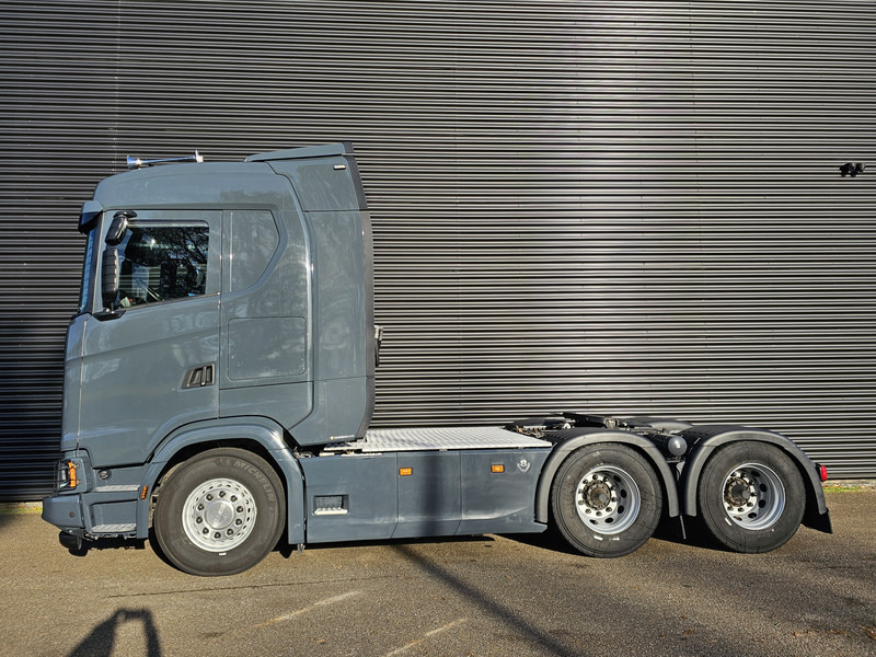 Scania S730 V8 6x4 / HYDRAULIC / FULL AIR / RETARDER - Tractor unit: picture 5 Scania S730 V8 6x4 / HYDRAULIC / FULL AIR / RETARDER - Tractor unit: picture 5
