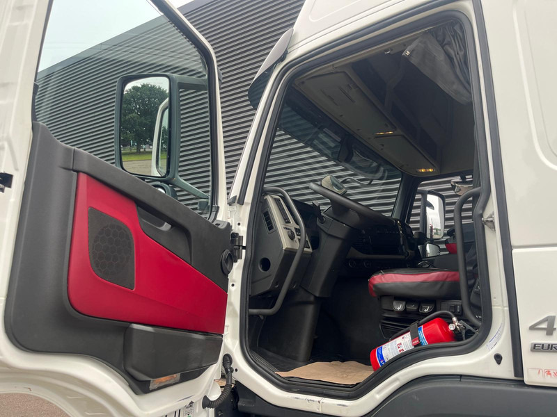 Leasing of Volvo FM420 4x2 / PALFINGER 18502 - 17 mtr / CRANE / KRAN Volvo FM420 4x2 / PALFINGER 18502 - 17 mtr / CRANE / KRAN: picture 11 Leasing of Volvo FM420 4x2 / PALFINGER 18502 - 17 mtr / CRANE / KRAN Volvo FM420 4x2 / PALFINGER 18502 - 17 mtr / CRANE / KRAN: picture 11