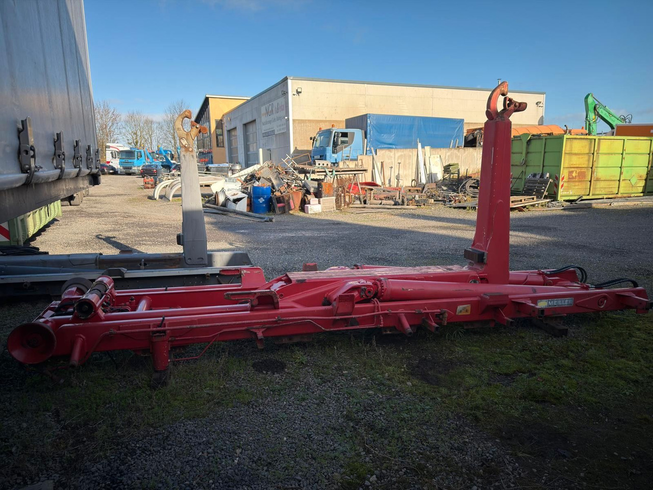 Meiller Abrollaufbau für 6X4 mit 3,90 Radstand Meiller RK 20.55 Abroll-Aufbau für 6X4 RS: 3,90m - Hook lift truck: picture 4 Meiller Abrollaufbau für 6X4 mit 3,90 Radstand Meiller RK 20.55 Abroll-Aufbau für 6X4 RS: 3,90m - Hook lift truck: picture 4