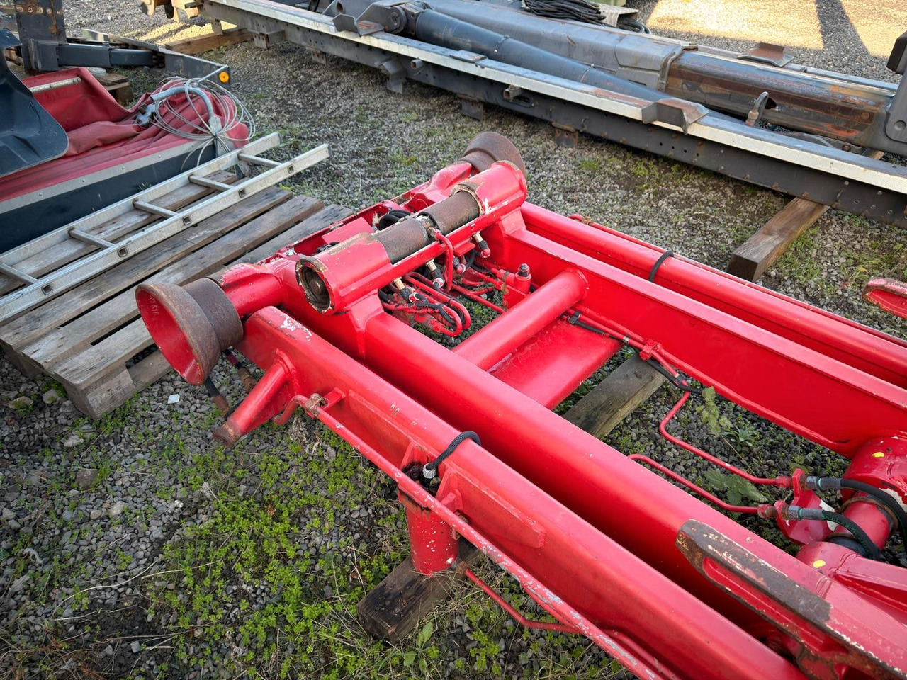 Meiller Abrollaufbau für 6X4 mit 3,90 Radstand Meiller RK 20.55 Abroll-Aufbau für 6X4 RS: 3,90m - Hook lift truck: picture 2 Meiller Abrollaufbau für 6X4 mit 3,90 Radstand Meiller RK 20.55 Abroll-Aufbau für 6X4 RS: 3,90m - Hook lift truck: picture 2