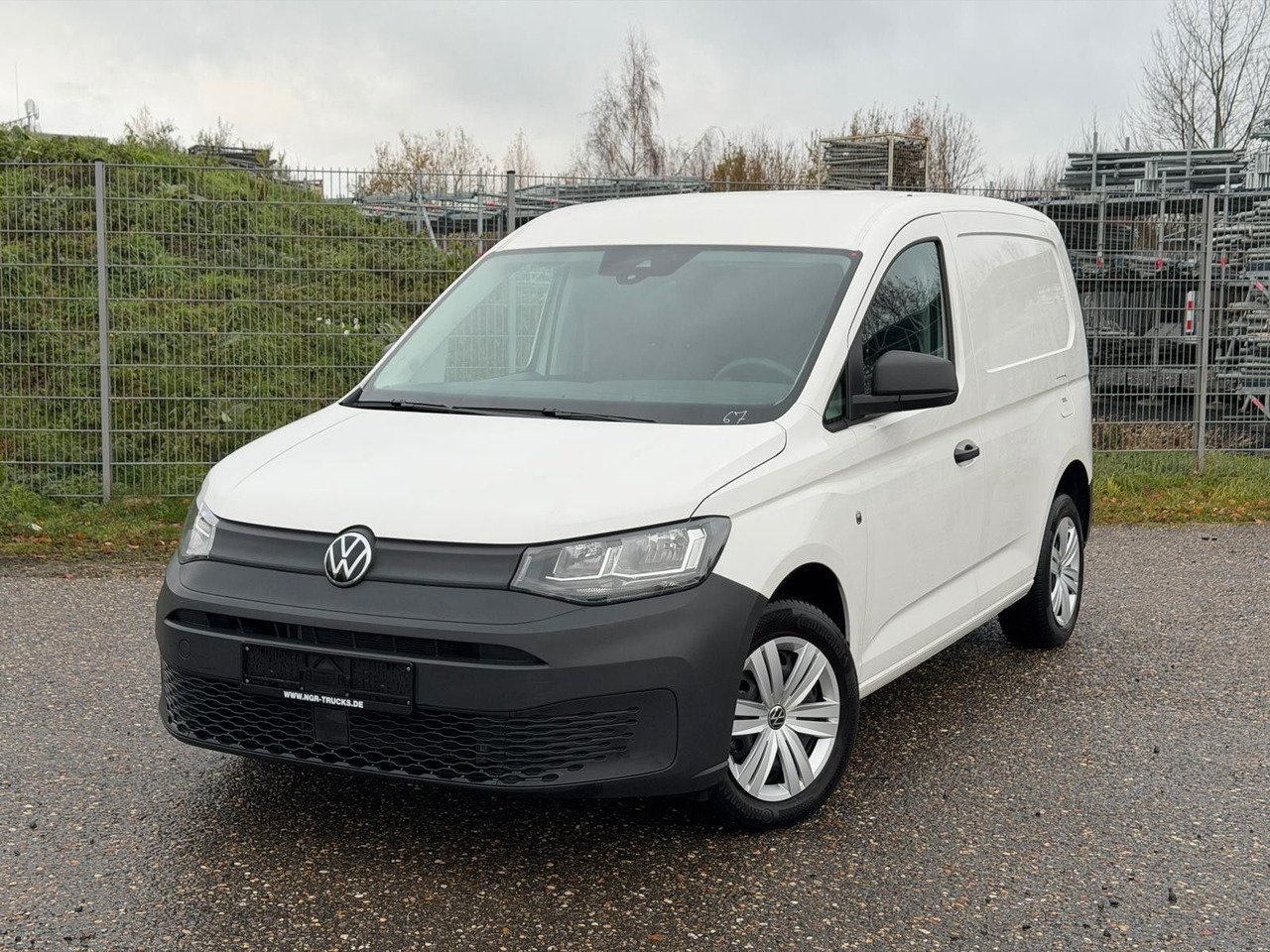 Volkswagen Caddy 4x2 | 2,0 TDI | Klima | PDC | Spurhalteass - Passenger van: picture 1 Volkswagen Caddy 4x2 | 2,0 TDI | Klima | PDC | Spurhalteass - Passenger van: picture 1