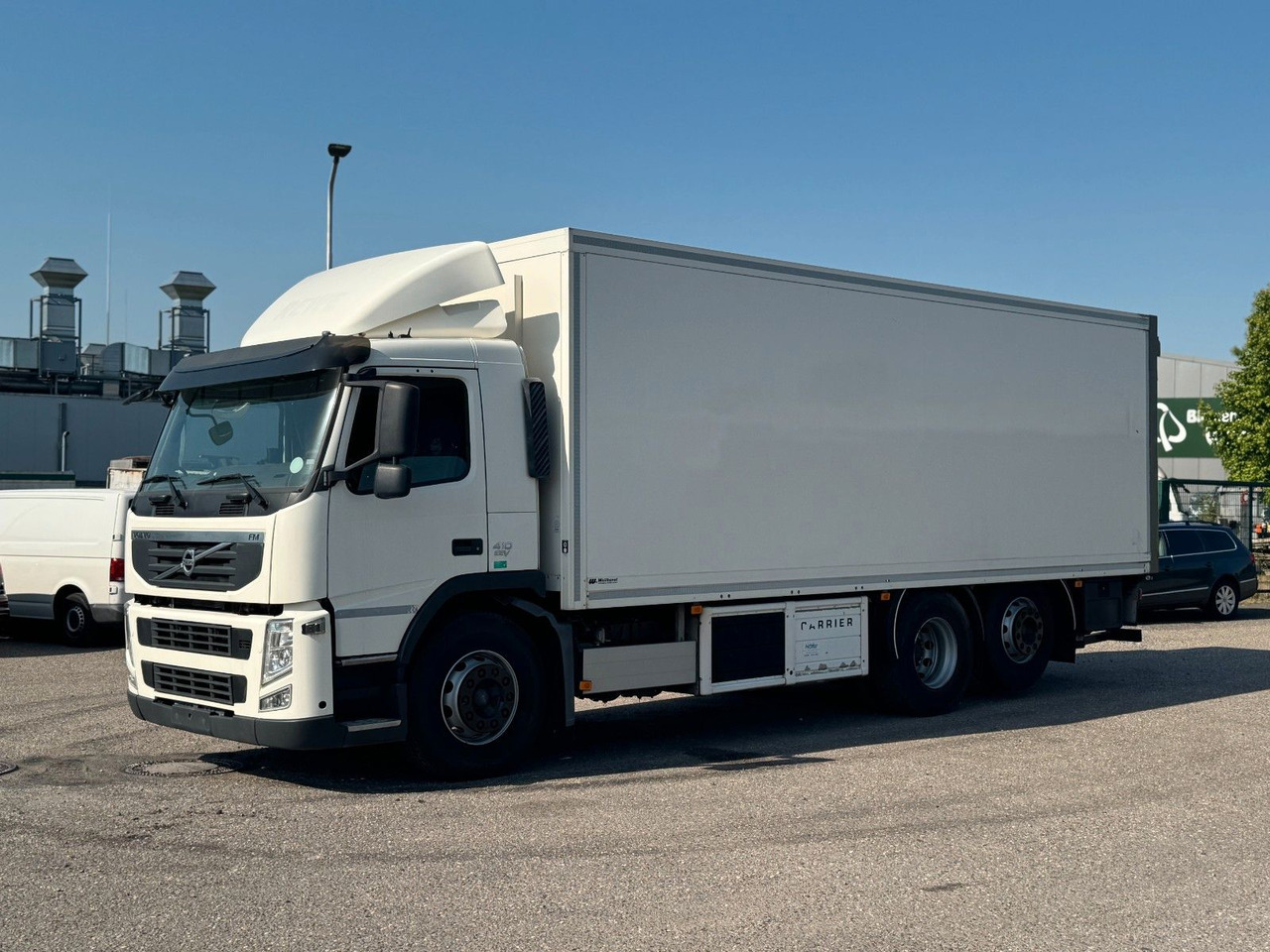 Volvo FM 410 6X2 Kühlkoffer mit Carrier Diesel & Strom - Refrigerator truck: picture 1 Volvo FM 410 6X2 Kühlkoffer mit Carrier Diesel & Strom - Refrigerator truck: picture 1