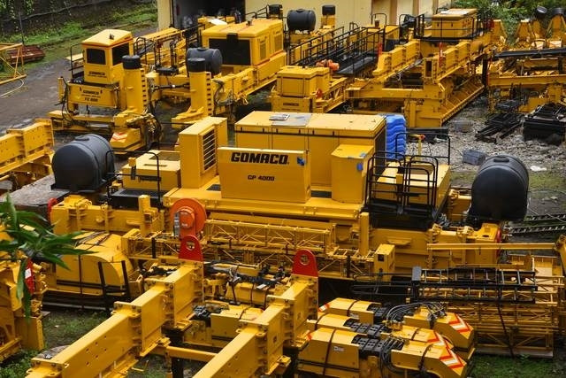 Gomaco GP-4000 - Asphalt paver: picture 1 Gomaco GP-4000 - Asphalt paver: picture 1