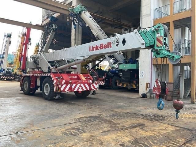 Link-Belt RTC8050-2 - Rough terrain crane: picture 5 Link-Belt RTC8050-2 - Rough terrain crane: picture 5