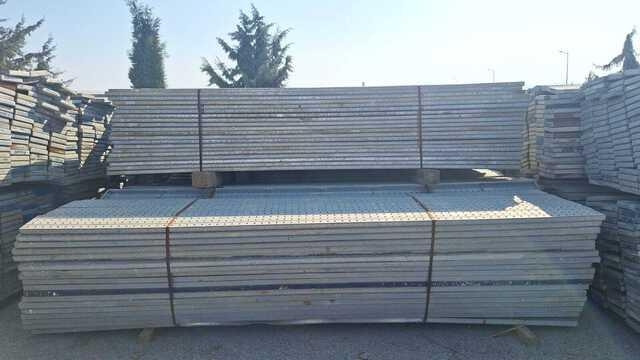 Quantity of Scaffolding - Construction equipment: picture 2 Quantity of Scaffolding - Construction equipment: picture 2