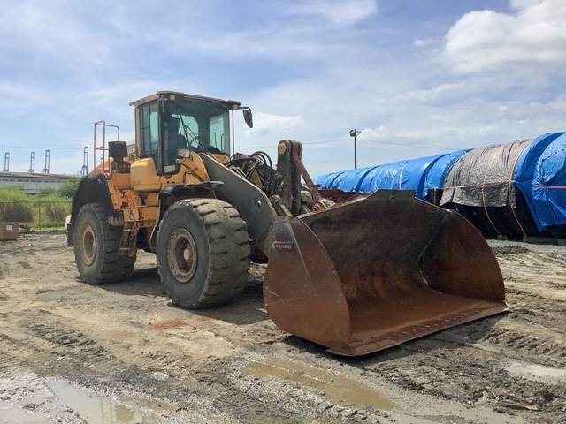 Volvo L150H - Wheel loader: picture 4 Volvo L150H - Wheel loader: picture 4