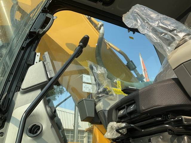 Crawler excavator CAT 350: picture 18