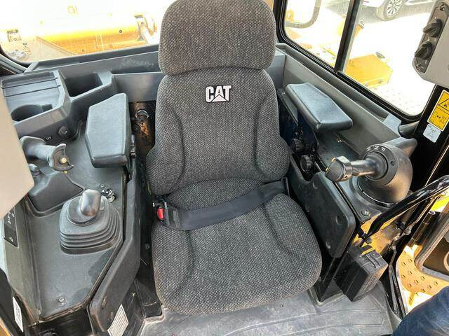 Bulldozer CAT D8: picture 12