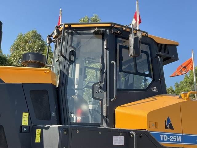 Bulldozer Dressta TD25M: picture 12