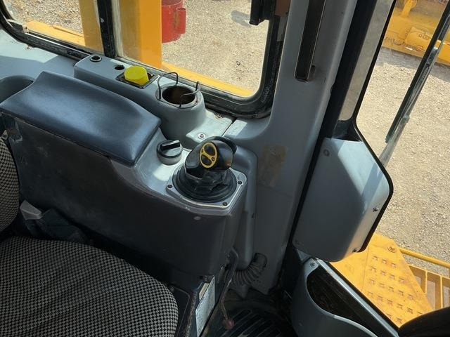 Komatsu D85EX-15 - Bulldozer: picture 3 Komatsu D85EX-15 - Bulldozer: picture 3