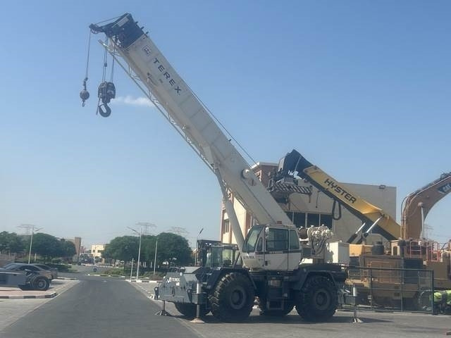 Terex RT555 - Rough terrain crane: picture 1 Terex RT555 - Rough terrain crane: picture 1