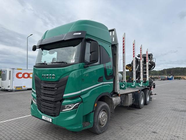 Iveco X-Way 570 - Crane truck: picture 1 Iveco X-Way 570 - Crane truck: picture 1
