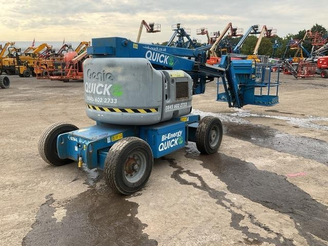 Genie Z45/25J - Articulated boom: picture 3 Genie Z45/25J - Articulated boom: picture 3