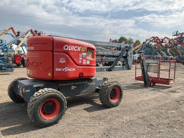 SkyJack SJ51AJ - Articulated boom: picture 3 SkyJack SJ51AJ - Articulated boom: picture 3
