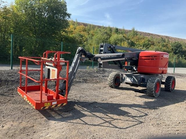 SkyJack SJ51AJ - Articulated boom: picture 1 SkyJack SJ51AJ - Articulated boom: picture 1