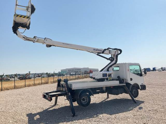 Nissan NT400 Cabstar - Truck mounted aerial platform: picture 3 Nissan NT400 Cabstar - Truck mounted aerial platform: picture 3