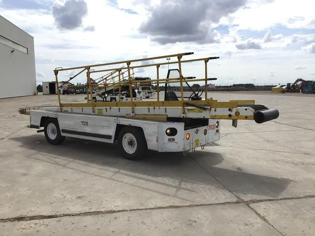 Tug T660-1 - Belt loader: picture 4 Tug T660-1 - Belt loader: picture 4