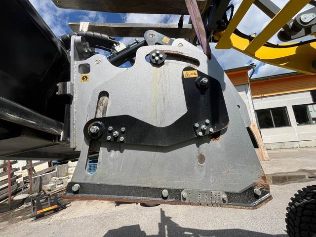 RPM Tech RPL/SSL-045 - Attachment for Skid steer loader: picture 1 RPM Tech RPL/SSL-045 - Attachment for Skid steer loader: picture 1