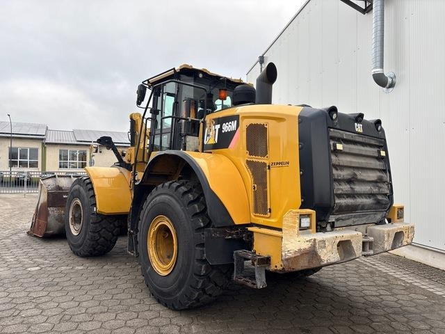 CAT 966M - Wheel loader: picture 2 CAT 966M - Wheel loader: picture 2