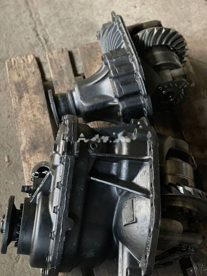 MAN HD 7, 13 Tonnen HPD 1382 - Differential gear for Truck: picture 1 MAN HD 7, 13 Tonnen HPD 1382 - Differential gear for Truck: picture 1