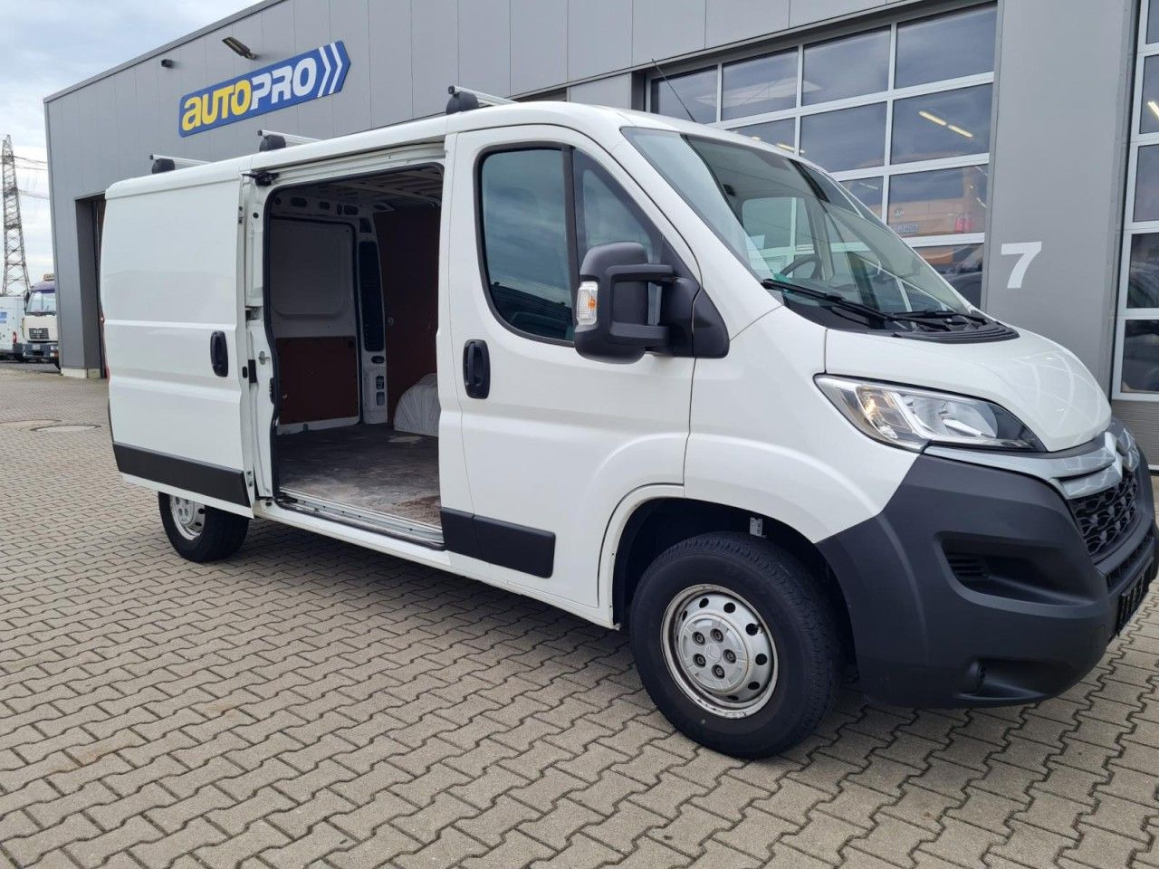 Citroën Jumper 33 Kasten 2,2 HDi L2H1 Klima Tempomat - Small van: picture 4 Citroën Jumper 33 Kasten 2,2 HDi L2H1 Klima Tempomat - Small van: picture 4