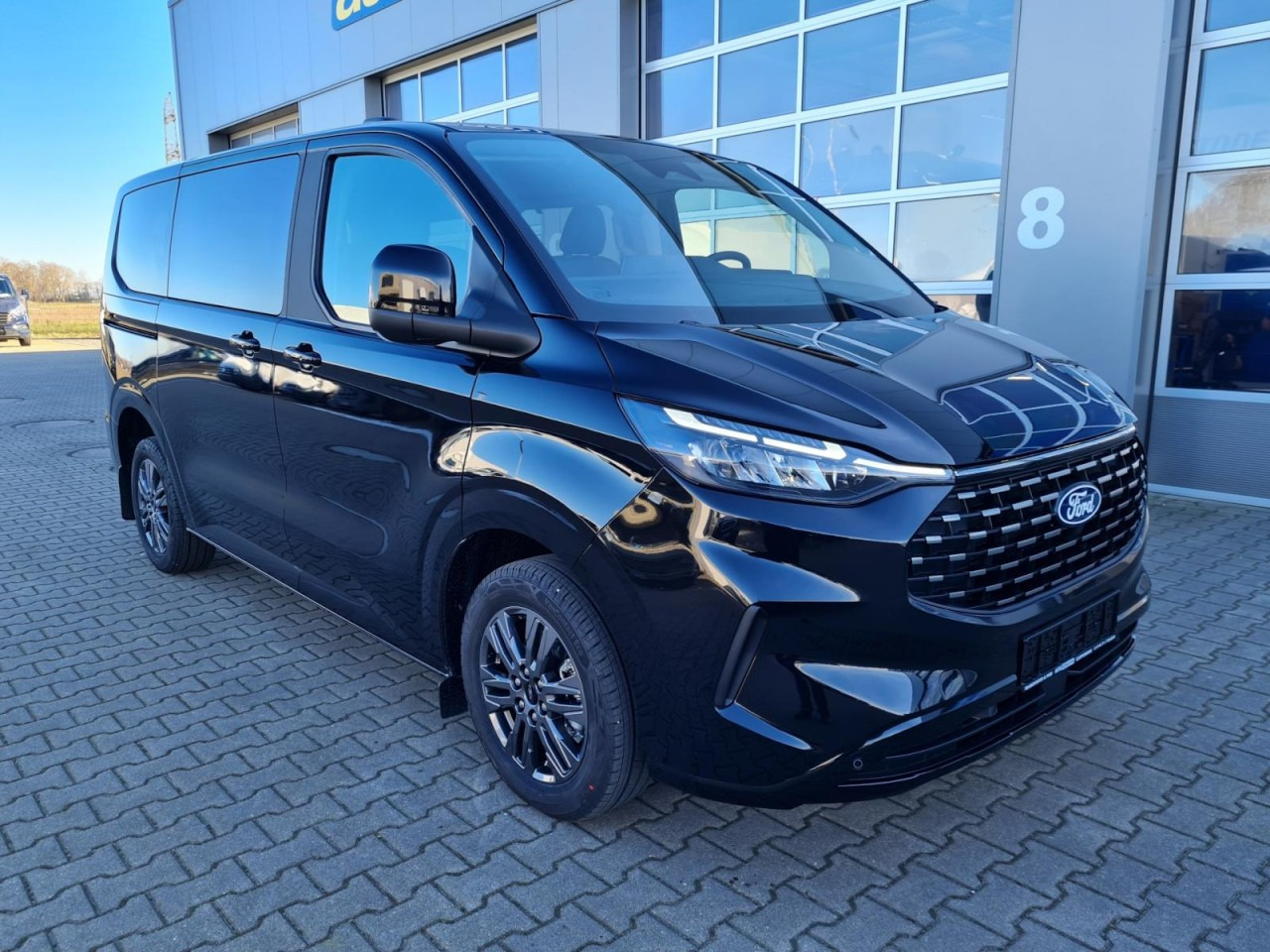 Ford Tourneo Custom 320 L1 AG Titanium X AHK LED NAVI 2X SCHIEBE - Combi van: picture 3 Ford Tourneo Custom 320 L1 AG Titanium X AHK LED NAVI 2X SCHIEBE - Combi van: picture 3