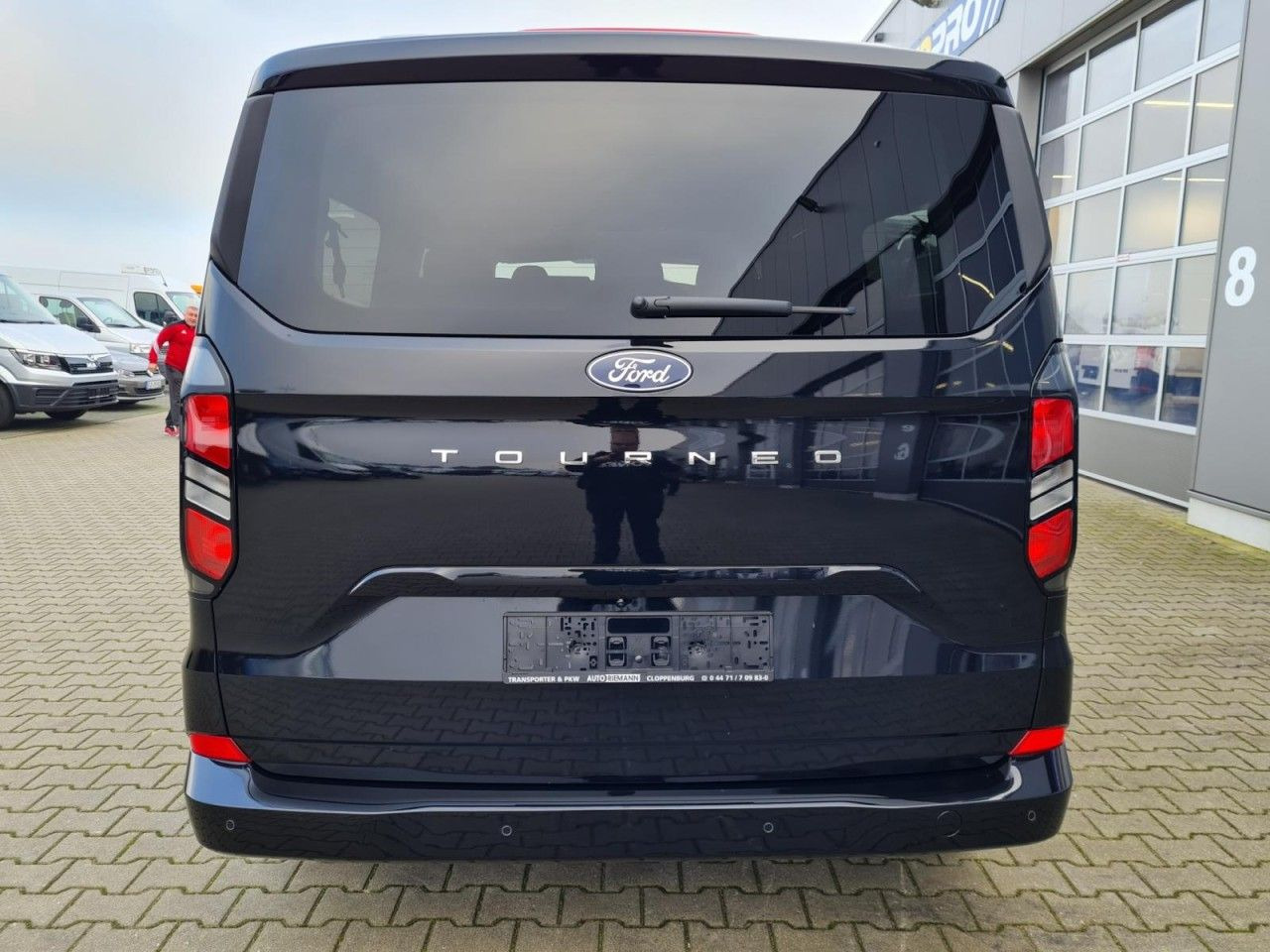 Ford Tourneo Custom 320 L2 Titanium 9 Sitze STANDHZ - Passenger van: picture 5 Ford Tourneo Custom 320 L2 Titanium 9 Sitze STANDHZ - Passenger van: picture 5