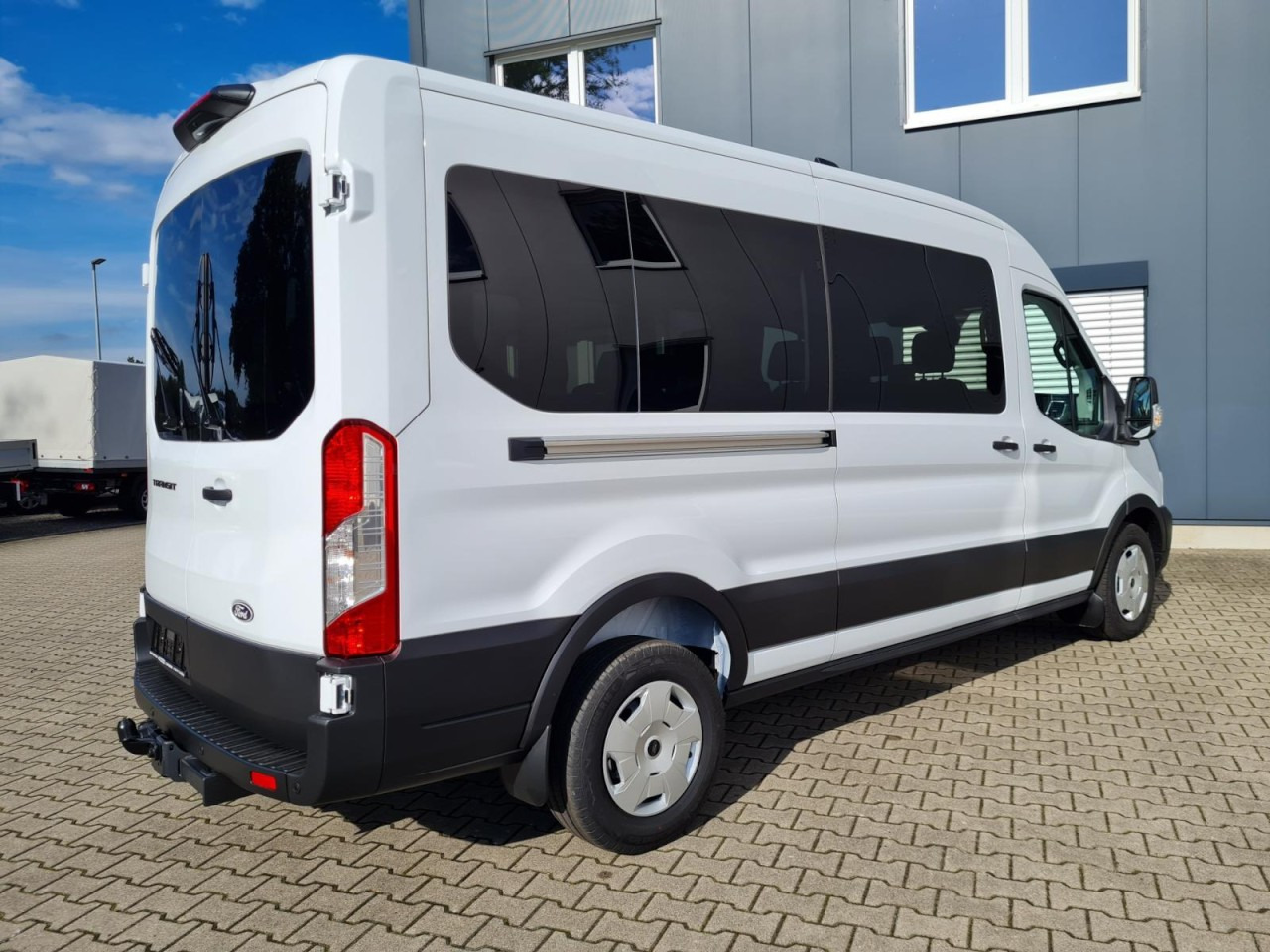 Ford Transit 350 Kombi TDCi L3 Trend 9 Sitzer AUTOMATIK - Combi van: picture 4 Ford Transit 350 Kombi TDCi L3 Trend 9 Sitzer AUTOMATIK - Combi van: picture 4